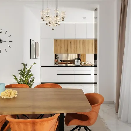 Holiday home Lovely In With Kitchen *